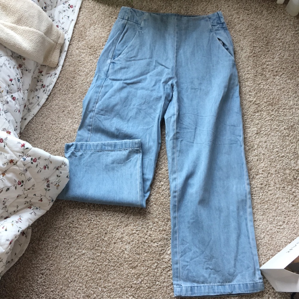 Wide leg jeans with side zipper